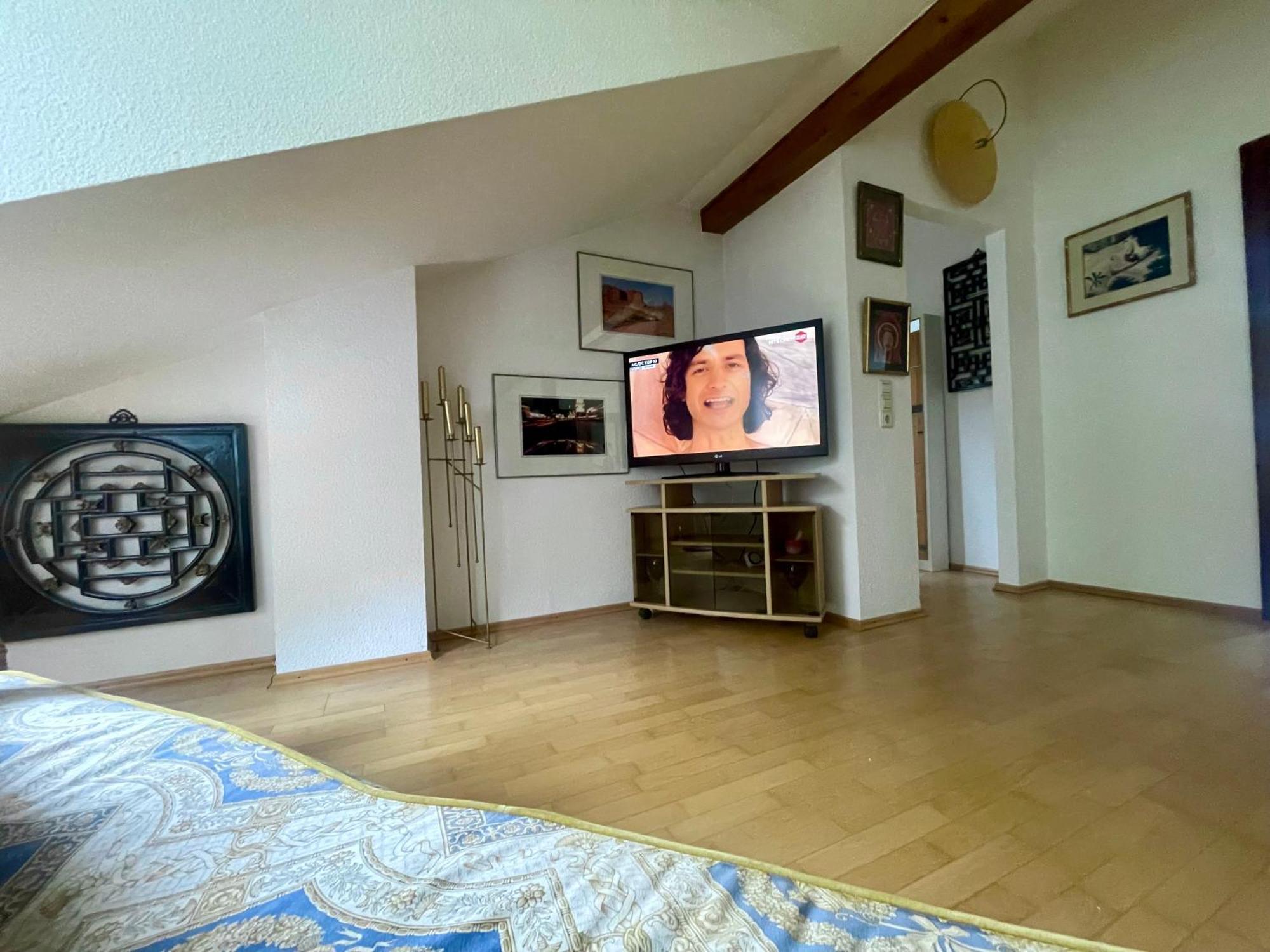 Wunderschoenes Grosses 3 Zimmer Apartament Zentrum Goldstadt Familienfreundlich Mit Garage Pforzheim Exterior photo